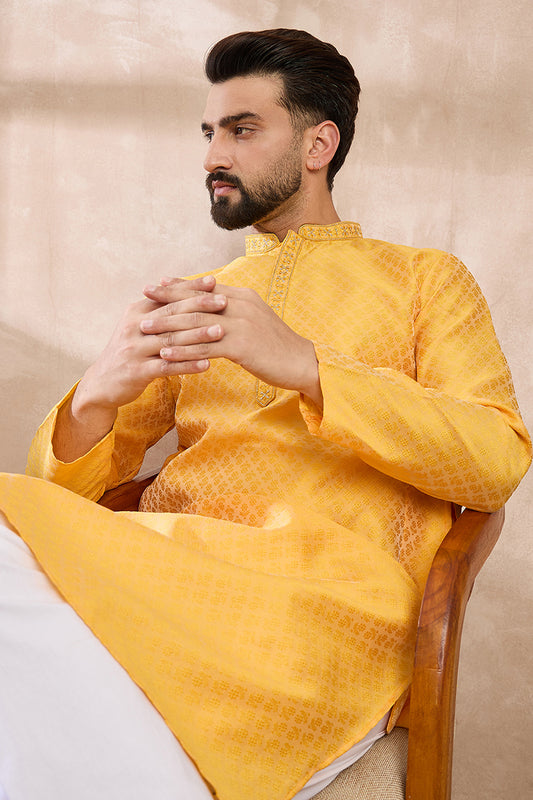 Yellow Silk Blend Solid Embroidered Straight Kurta MKU1837