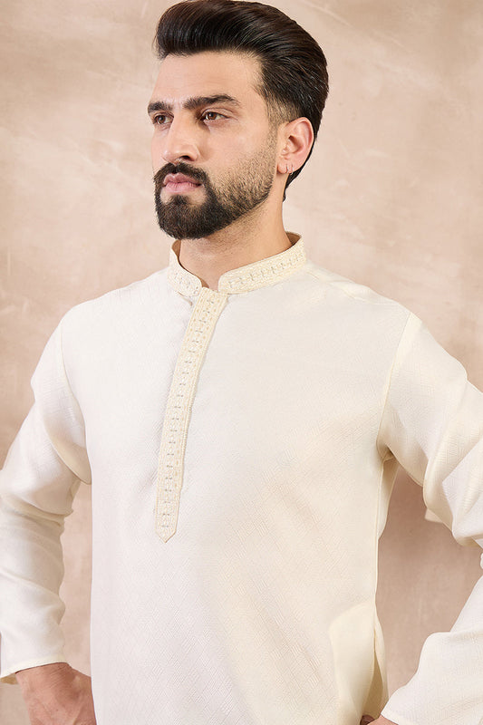 Off White Silk Blend Solid Embroidered Straight Kurta With Trouser MKSET1728