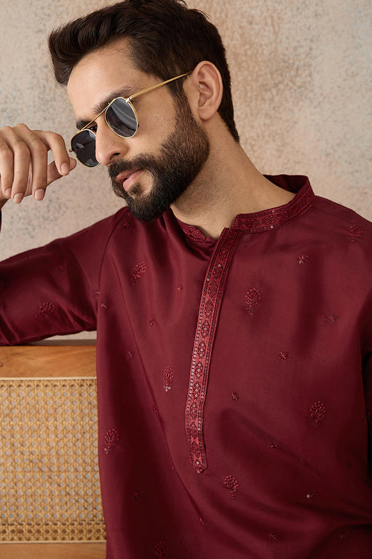 Ethnic Bay Mens Maroon Silk Blend Solid Emboidered Straight Kurta With Trouser MKSET2289