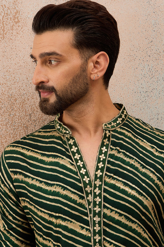 Ethnic Bay Mens Green Viscose Rayon Leheriya Printed Kurta MKU2757