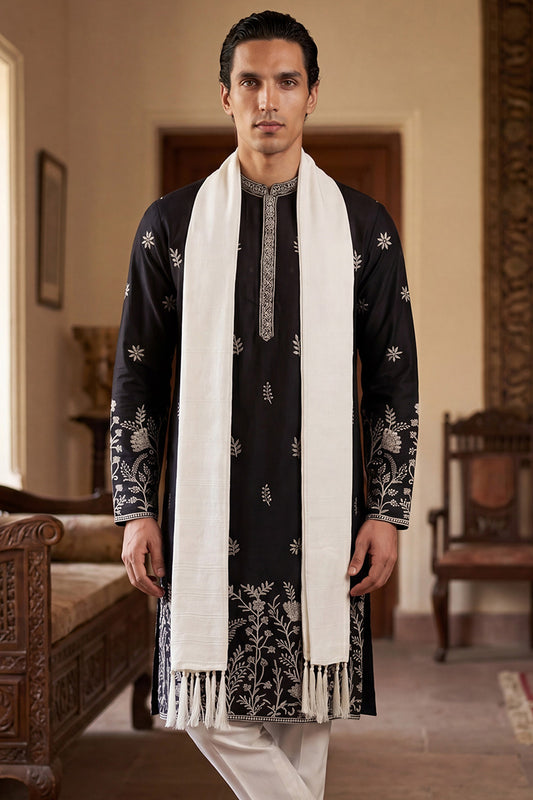 Ethnic Bay Men Black Silk Blend Solid Embroidered Straight Kurta Sets MKUD1782