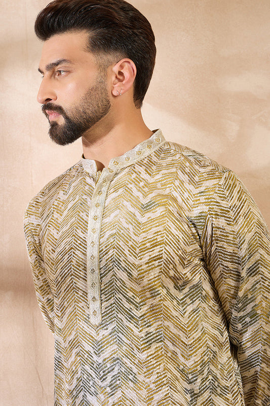 Green Silk Blend Solid Embroidered Straight Kurta With Trouser MKSET1730