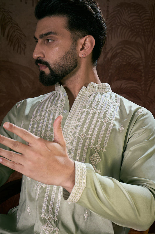 Green Silk Blend Solid Embroidered Straight Kurta MKU1787