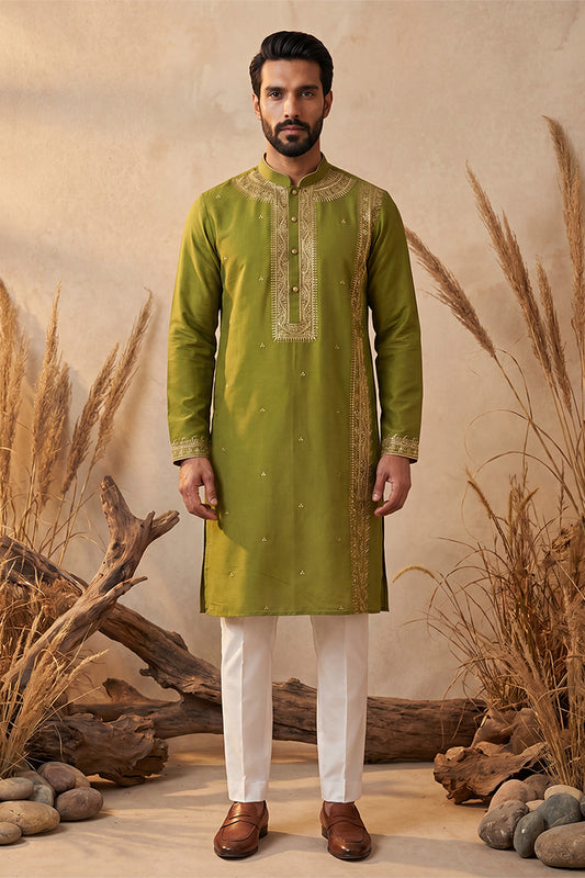 Ethnic Bay Mens Green Silk Blend Solid Emboidered Straight Kurta MKU2313