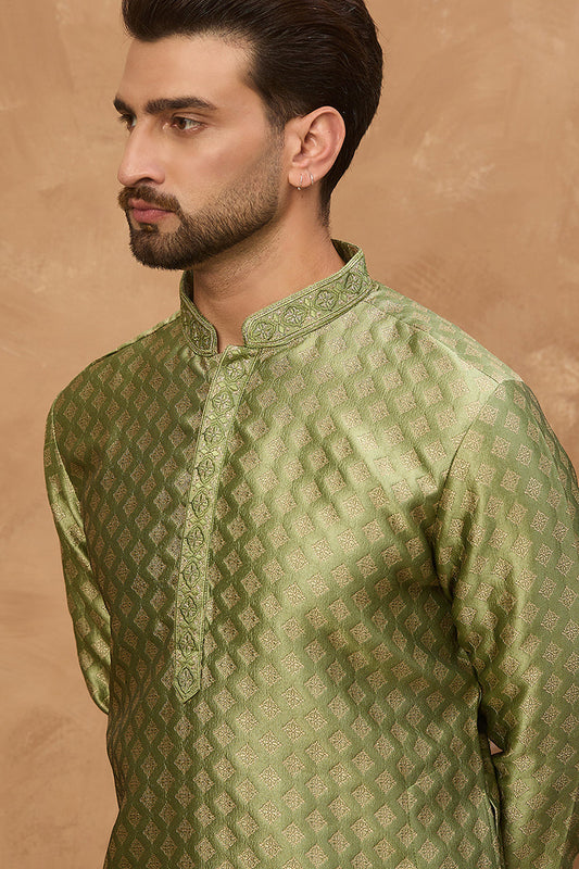 Green Silk Blend Solid Woven Design Straight Kurta MKU1456