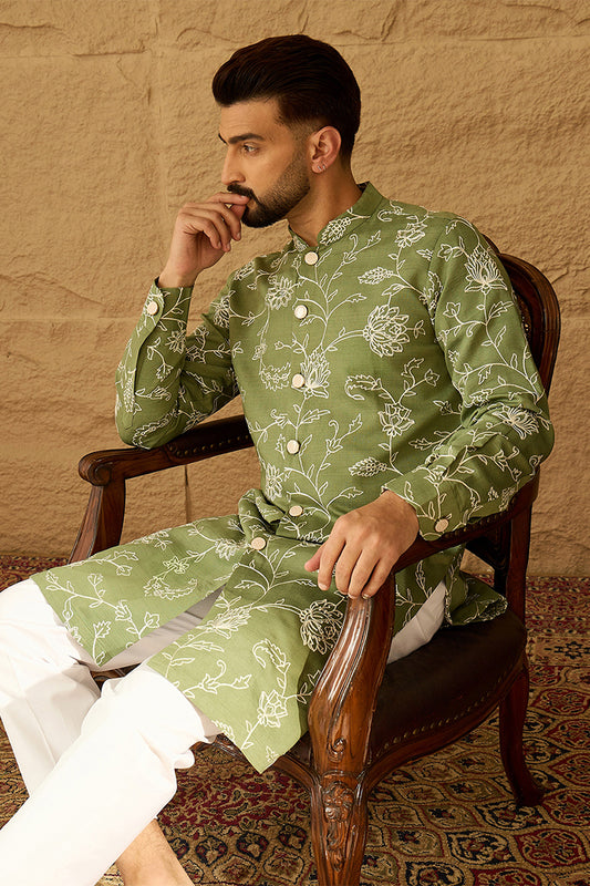 Green Viscose Rayon Solid Embroidered Straight Kurta MKU1706