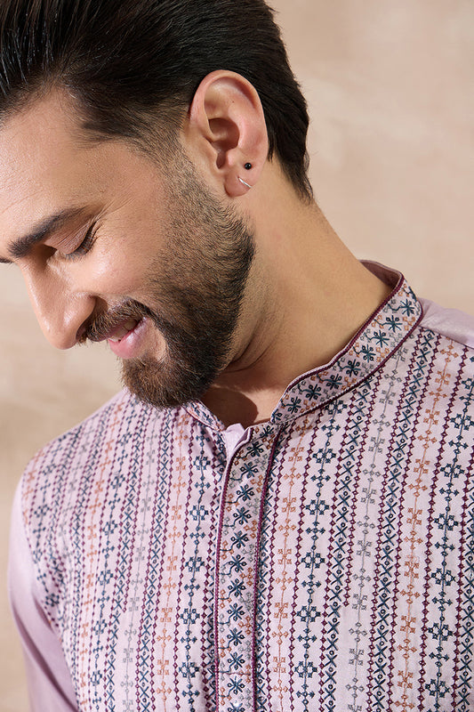 Lavender Silk Blend Embroidered Mandarin Collar Straight Kurta With Trouser MKSET2041