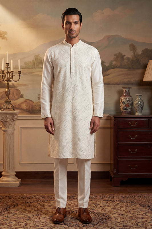 Ethnic Bay Men Off White Silk Blend Embroidered Straight Kurta Sets MKSET2082
