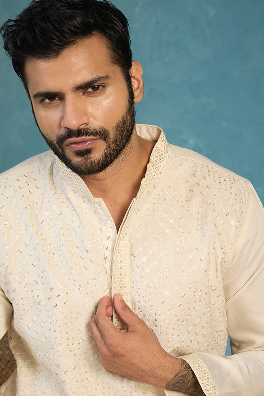 Ethnic Bay Men Off White Silk Blend Embroidered Straight Kurta MKU2082