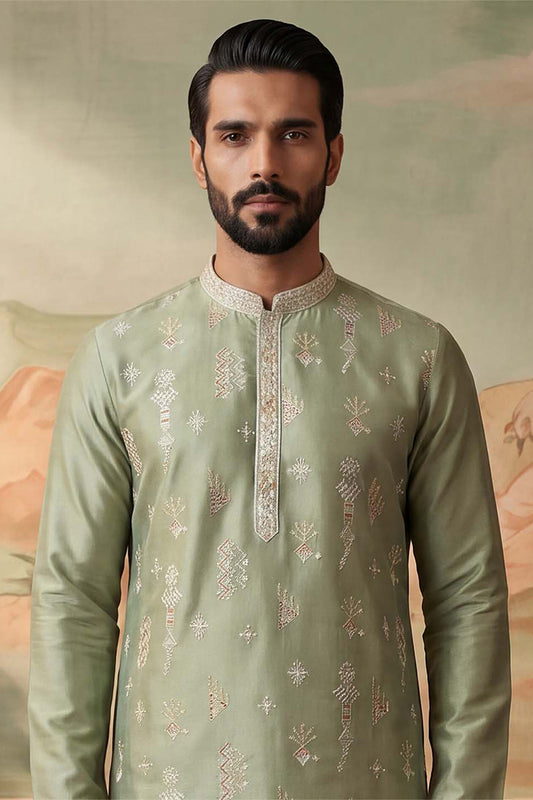 Ethnic Bay Mens Green Silk Blend Solid Embroidered Kurta With Trousers MKSET2153