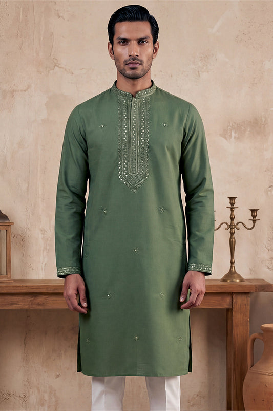 Ethnic Bay Mens Green Silk Blend Solid Emboidered Sequins Kurta MKU2276