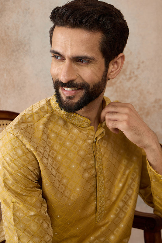 Ethnic Bay Mens Yellow Jacquard Ethnic Motifs Embroidered Kurta With Trouser MKSET2327