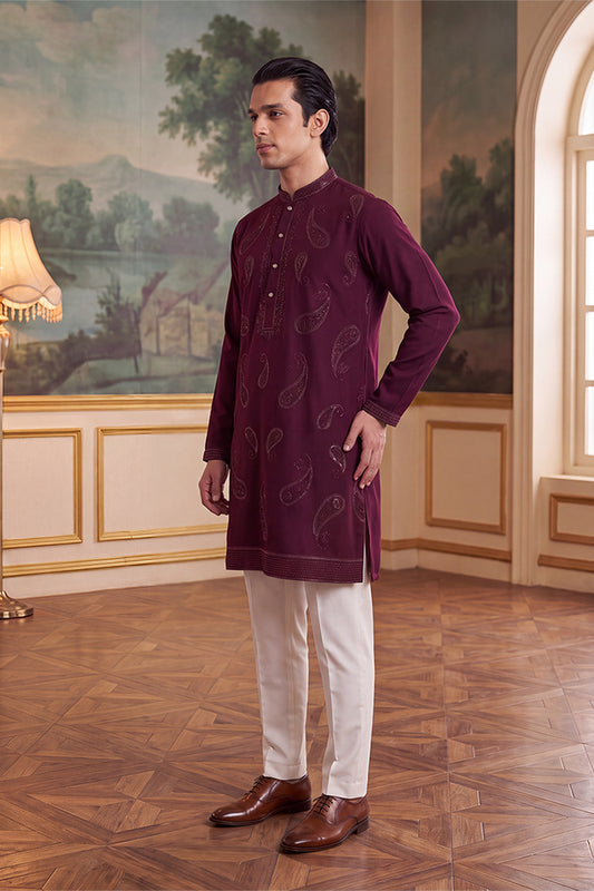 Ethnic Bay Mens Wine Silk Blend Solid Embroidered Kurta MKU2427