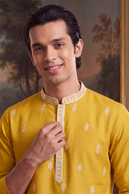 Ethnic Bay Mens Yellow Silk Blend Solid Embroidered Kurta With Trouser MKSET2489