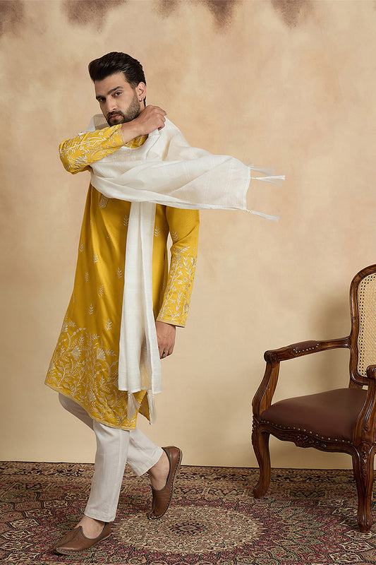 Ethnic Bay Men Yellow Chanderi Silk Solid Embroidered Straight Kurta with Dupatta MKUD1314