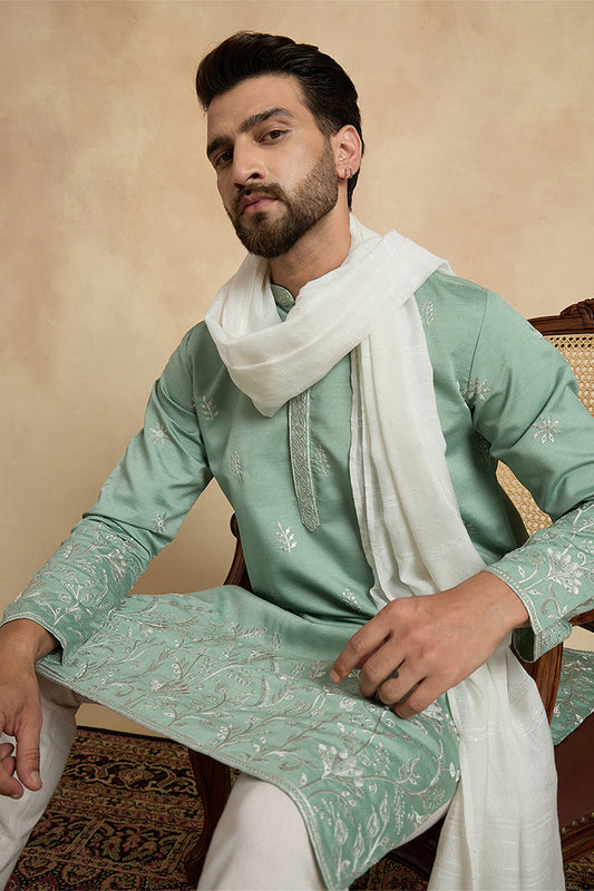 Ethnic Bay Men Green Silk Blend Solid Embroidered Straight Kurta Sets MKPD1783